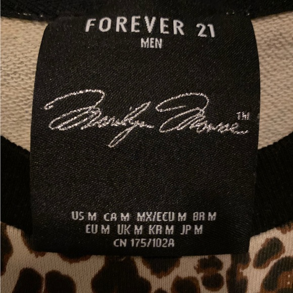 Forever 21 - Marilyn Monroe Sweatshirt (Unisex) - Picture 7 of 7
